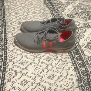Under Armour Walking shoes